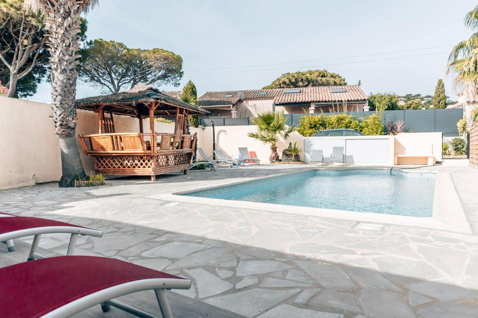 Reve D'Azur, Mazet En Bord De Mer, Parking, Piscine Partagee, Terrasse Bbq & Draps Inclus La Nartelle, 1 Salon, 1 Chambre, 1 Cuisine , 1 Sdb Sainte-Maxime Exterior foto