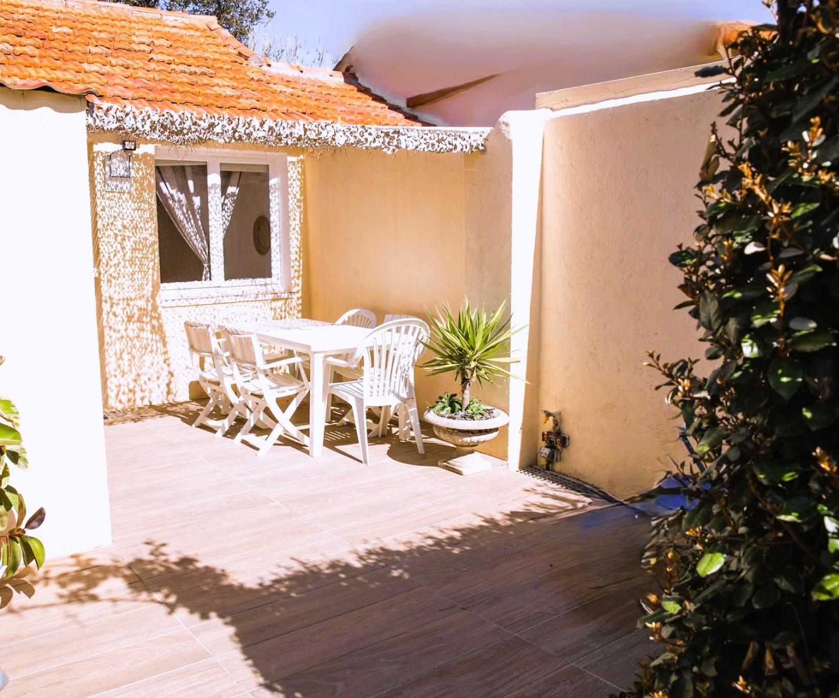 Reve D'Azur, Mazet En Bord De Mer, Parking, Piscine Partagee, Terrasse Bbq & Draps Inclus La Nartelle, 1 Salon, 1 Chambre, 1 Cuisine , 1 Sdb Sainte-Maxime Exterior foto